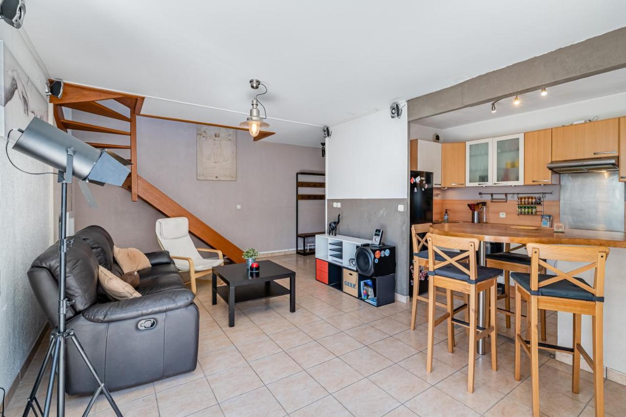 La Joliette; Duplex 2 chambres, PARKING INCLUS+ Terrasse+ ascenseur Marsiglia Esterno foto